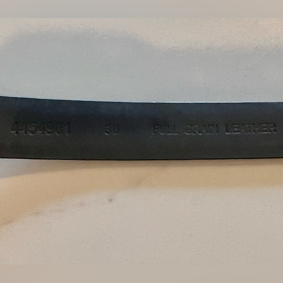 Thomas Bates Men’s Slim Black Leather Belt Size 30 - Picture 4 of 4